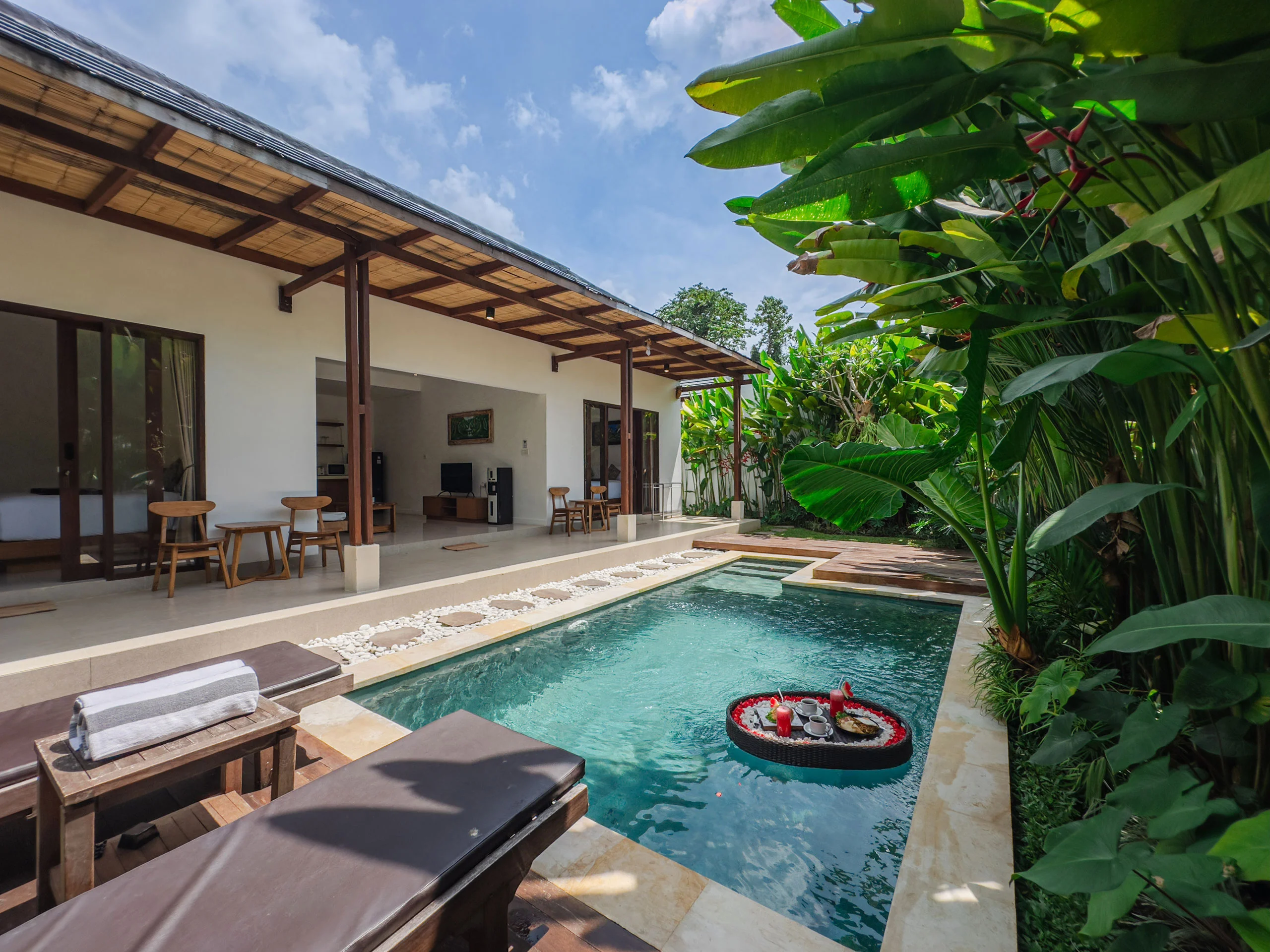 casamahesa-garden-pool-18112025-1