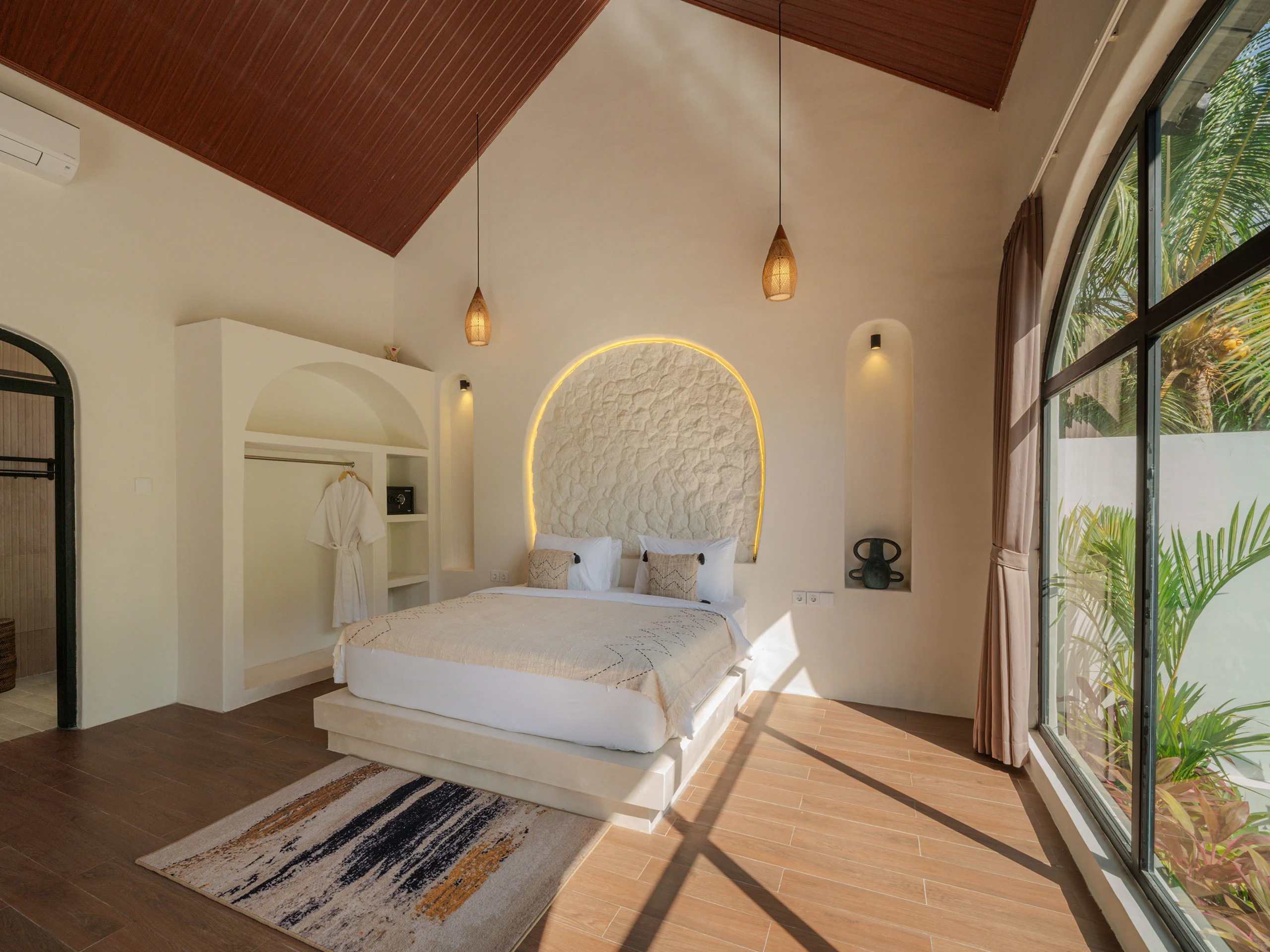 2-casamahesa-1bed-garden-bedroom-23072026