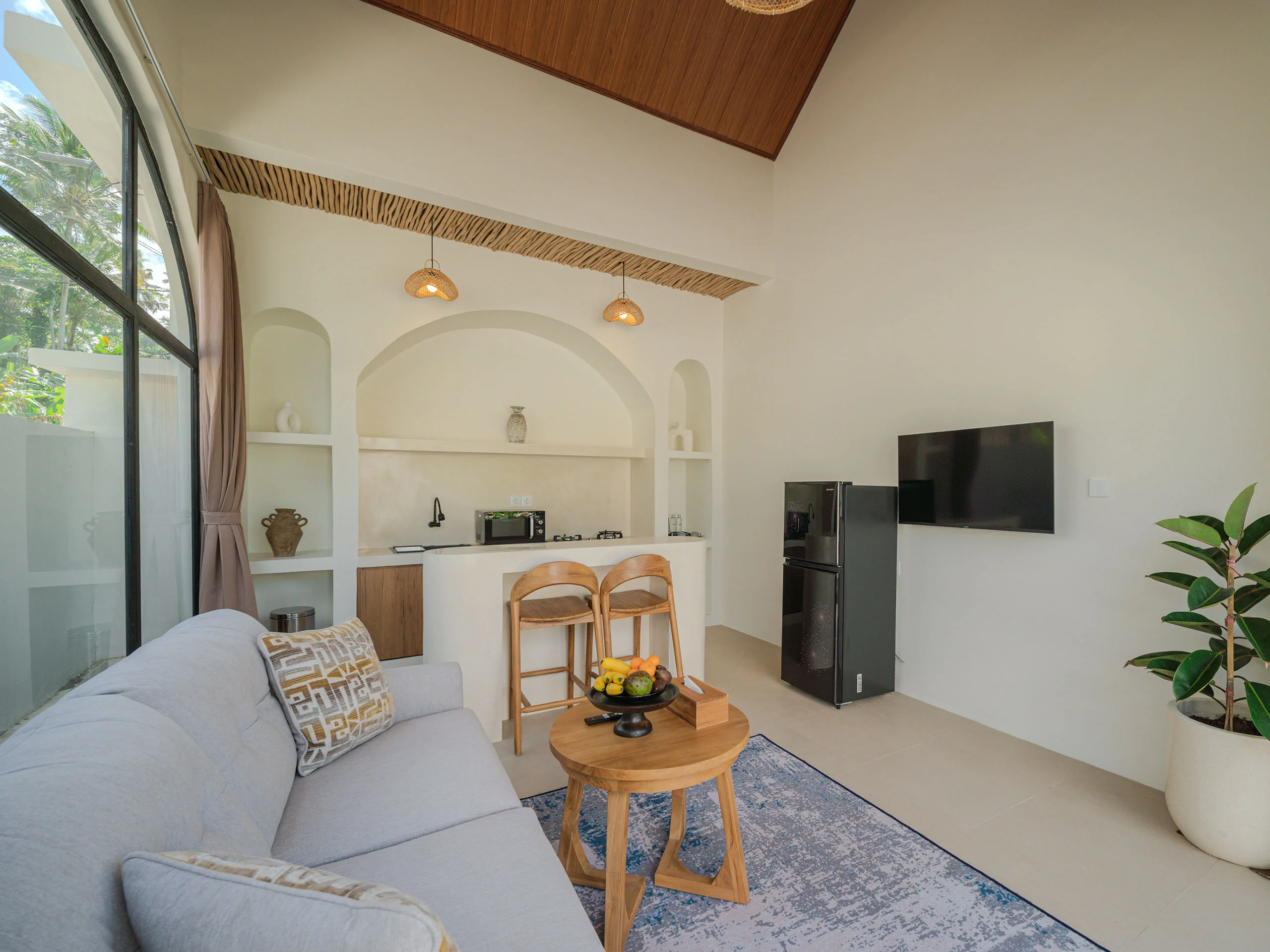 6-casamahesa-1bed-jungle-livingroom-23072026